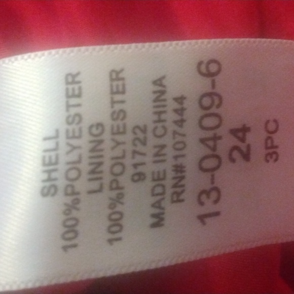 Size 24. Beautiful red, sleeveless dress with black trim. - Picture 6 of 6